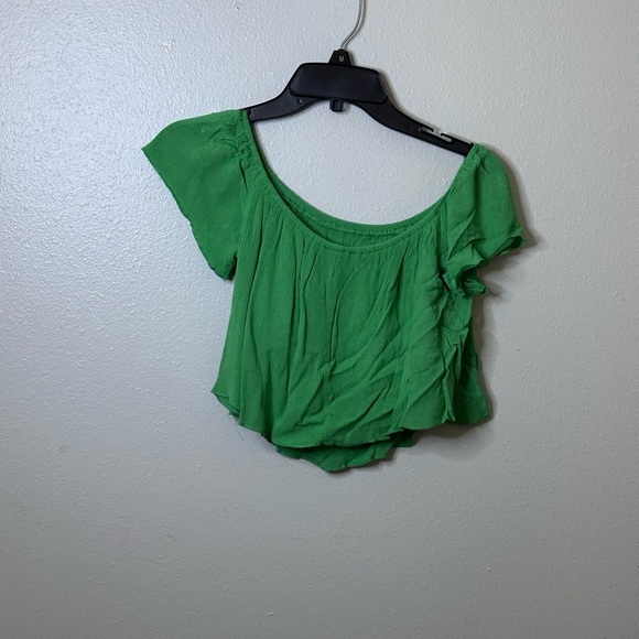 Forever 21 Women Green Off Shoulder Crop Top Size Small. - Picture 1 of 8